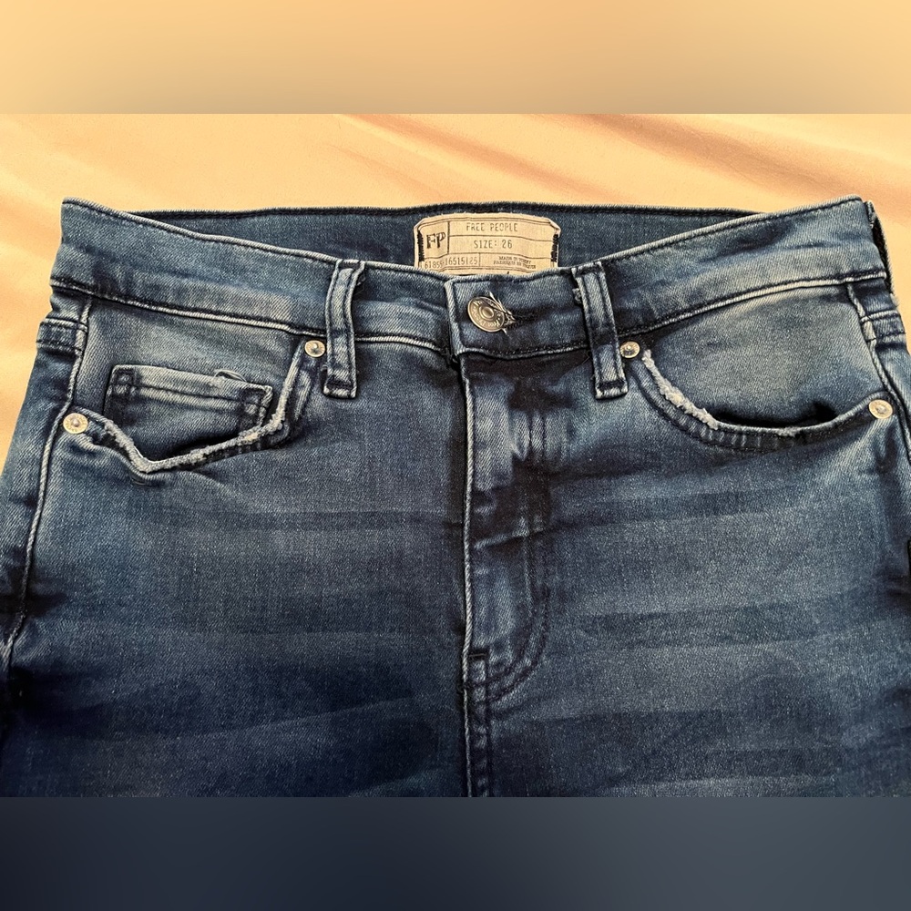 Brand new Free People Jeans - Size 26 for sale, great condition